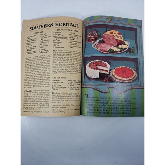 Betty Crocker's Holiday Heritage Cook Booklet 1966 General Mills Recipes Vintage - Picture 8 of 10